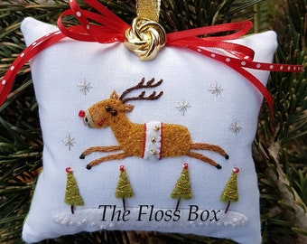 Reindeer Run Ornament Embroidery Pattern