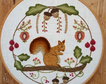 Squirrel Wreath Crewel Embroidery Pattern and Kit