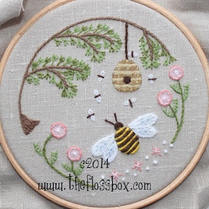 Bee's World Crewel Embroidery Pattern image 1