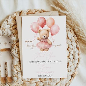 Rosa Teddybär-Babyparty-Dankeschön-Karte, wir können kaum warten, Bär mit Luftballons-Babyparty, bearbeitbares Dankeschön, digitaler Download BSI001