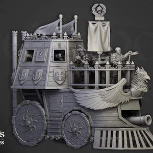 Puede incluir: Una miniatura de resina gris de una locomotora de vapor fantástica con un vagón de madera con escudos, un mascarón de proa de grifo, un apartavacas frontal y una plataforma con soldados armados bajo un estandarte con el logo Highlands Miniatures.