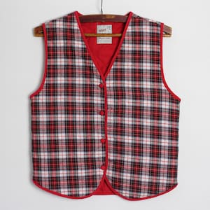 Vintage Red Plaid Quilted Vest: Romantic Country Waistcoat