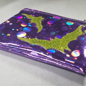 COIN PURSE Lilac Bubble Hologram Vinyl with Lime Matte Metalflake Bats afbeelding 4