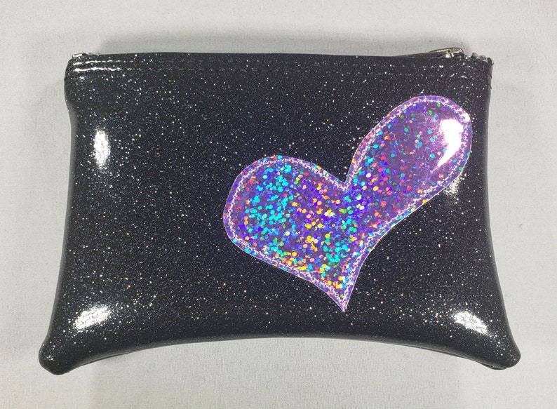 COIN PURSE Black Metalflake vinyl with a Lilac Hologram Glitter Heart Bild 1