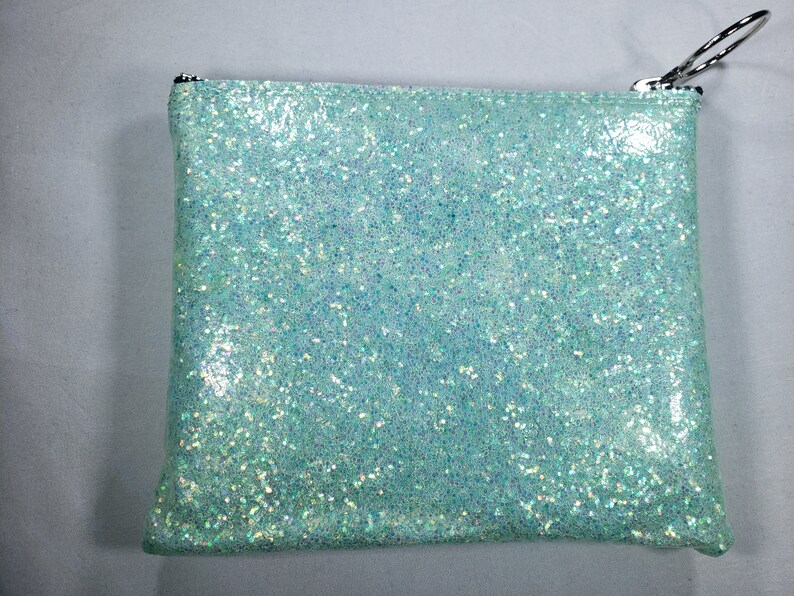 BOLSA DE MAQUILLAJE Vinilo con purpurina iridiscente Seafoam y rayas holográficas de burbujas plateadas imagen 5