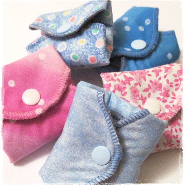 SURPRIZE DESIGN.. Mama Pads with wings .. Regular Absorbency .. Sampler Cloth