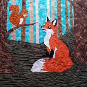Lo scoiattolo e la volpe – Blocco per quilt in carta da parati Foundation Paper Piecing da 30 x 30 pollici, modello per cameretta dei bambini nel bosco, download immediato in PDF
