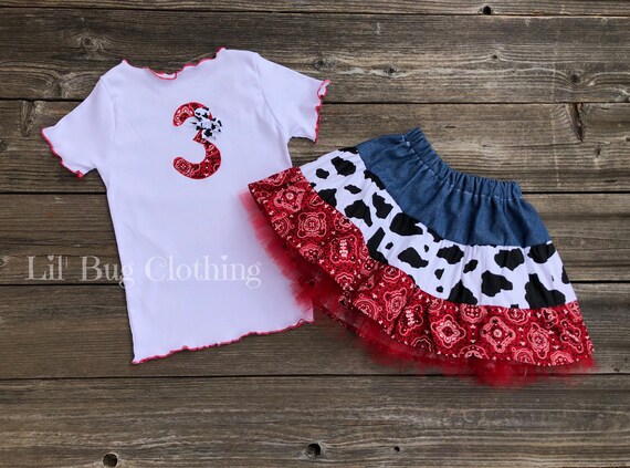 red bandanna outfit
