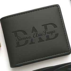 Cartera de cuero personalizada con grabado para papá, cartera para papá con nombres de niños, regalo para el Día del Padre, cartera para papá primerizo, cartera personalizada para papá, regalo para niños
