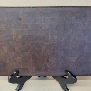 Walnut Butcher Block End Grain Cutting Board with Rubber Feet
