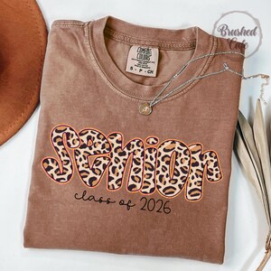 Senior 2026 Cheetah PNG - Retro Shirt Design (Digitaler Download)