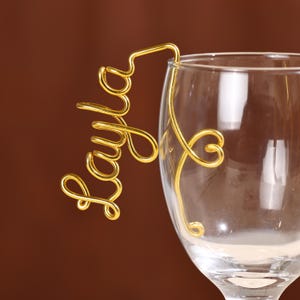 Tarjetas de asiento para boda personalizadas, marcadores de copas de vino con nombre personalizado, regalos para rutas del vino, etiquetas para copas de champán para fiestas, adornos de vino