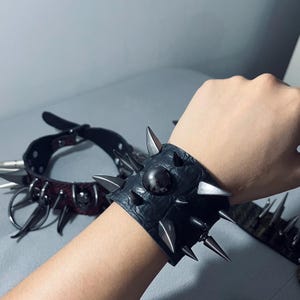 Quality leather Cuff Bracelets with Spiked Punk Rock Gothic Metal Studded Leather Bracelets Wristband Cuff Armlet Spikey Bracelets