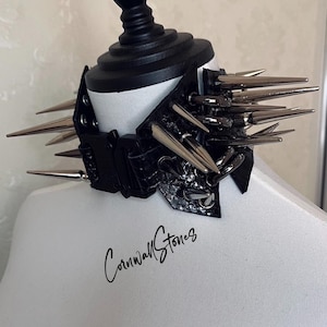 Real Leather Black Choker Punk with Spiked Choker , Snake Texture Leather Necklace Studded Collar for Alternative Fashion Gothic Necklace