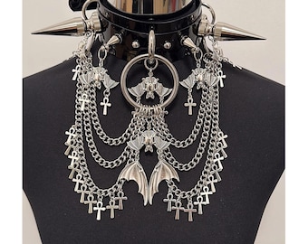 Gargantilla con colgante de murciélago con pinchos: collar de charol con tachuelas estilo gótico punk