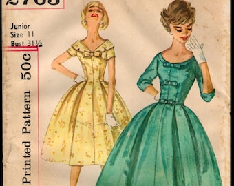 Vintage 1950s Size 11- Bust 31.5- Pretty Dress with bows or collar- Simplicity 2763- Vintage Sewing Pattern 50s