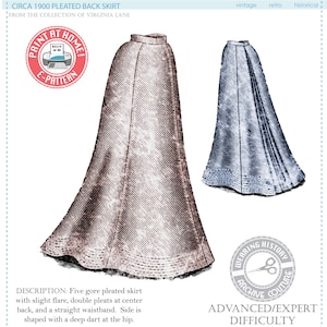 Może przedstawiać: Wizerunek vintage plisowanej spódnicy z tyłu z około 1900 roku. Spódnica ma delikatne rozszerzenie, podwójne zakładki w środkowej części pleców i prosty pas. Bok jest ukształtowany za pomocą głębokiego klinu w biodrze. Tekst brzmi "CIRCA 1900 PLEATED BACK SKIRT FROM THE COLLECTION OF VIRGINIA LANE" i "ADVANCED/EXPERT DIFFICULTY".