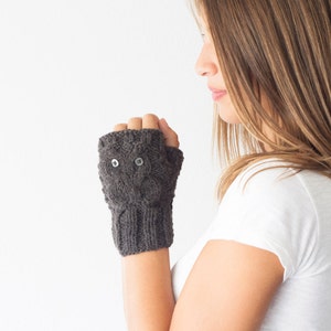 Sales Owl fingerless gloves dark grey wrist warmers hand warmers women&#39;s gloves half finger gloves wrist gloves texting gloves