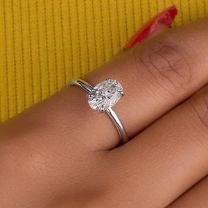 2.75 Ct Oval Cut Moissanite Engagement Ring, Oval Cut Ring, Elongated Oval, Moissanite Engagement Ring, Ice Crushed Oval