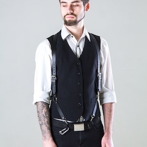 MEN&#39;S HARNESS KORIN: Leather male harness with waist strap