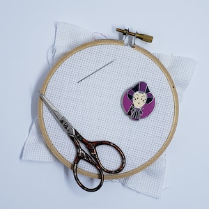 DISNEY Judge Frollo Needle Minder - Disney Pin Cute Villains Hunchback of Notre Dame Magnetic Embroidery Needleminder
