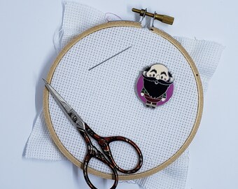 DISNEY the Great Stromboli Needle Minder - Disney Pin Cute Villains Pinocchio Magnetic Embroidery Needleminder