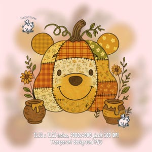 以下が含まれることがあります： 笑顔のクマの顔の形をした、気まぐれなパッチワークのかぼちゃのデザイン。オレンジ、黄色、緑のパターン、花のアクセント、蜂蜜ポットが特徴です。画像はPNGファイルです。