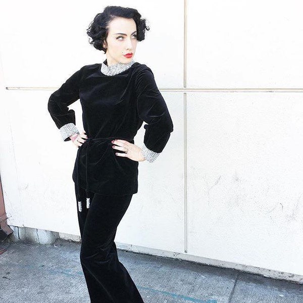 Vintage 1960s Black Velvet Designer Rhinestone 3 Piece Pant Suit Set - Size Small