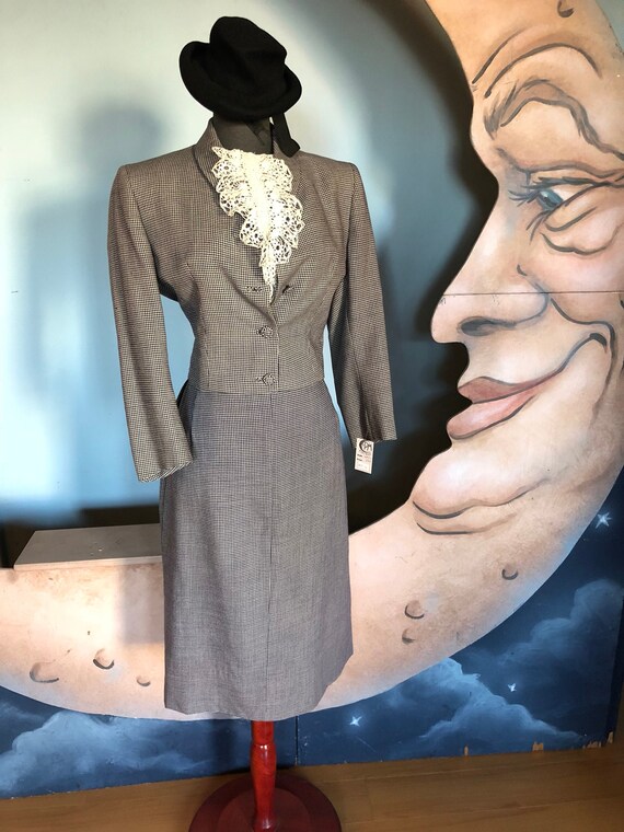 Vintage 1940s Houndstooth 2 Piece Skirt Suit Set -