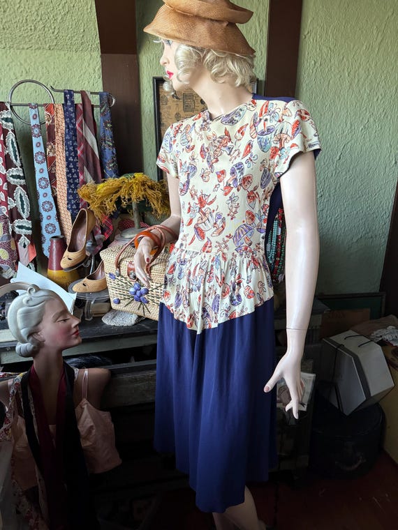 Vintage 1940s Rayon Jersey Mushrooms Butterflies … - image 3