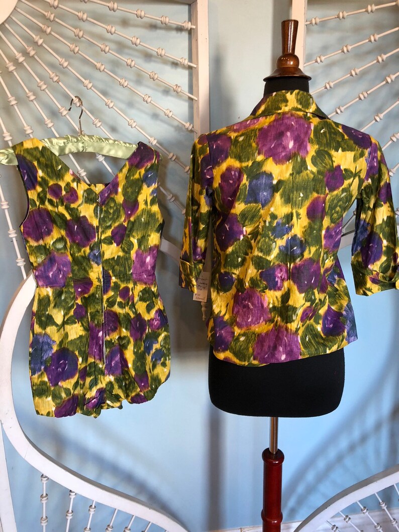 Size XS Petite Vintage 1950s Floral Romper Playsuit with Matching Blouse