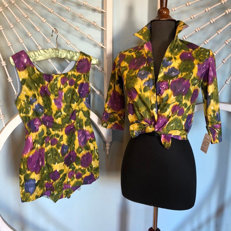 Size XS Petite Vintage 1950s Floral Romper Playsuit with Matching Blouse