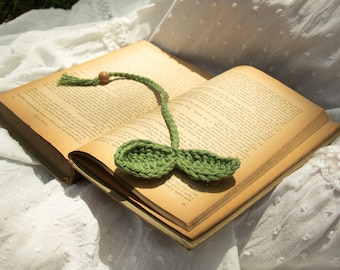 Book Sprout Pattern: Cottagecore Crochet Leaf Bookmark (PDF Pattern)