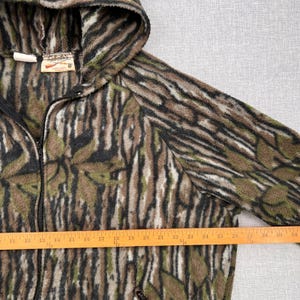 VTG Y2K Cabelas Treebark Hooded Camo Fleece Jacket Men XXL Mossy Oak Hunting USA image 7