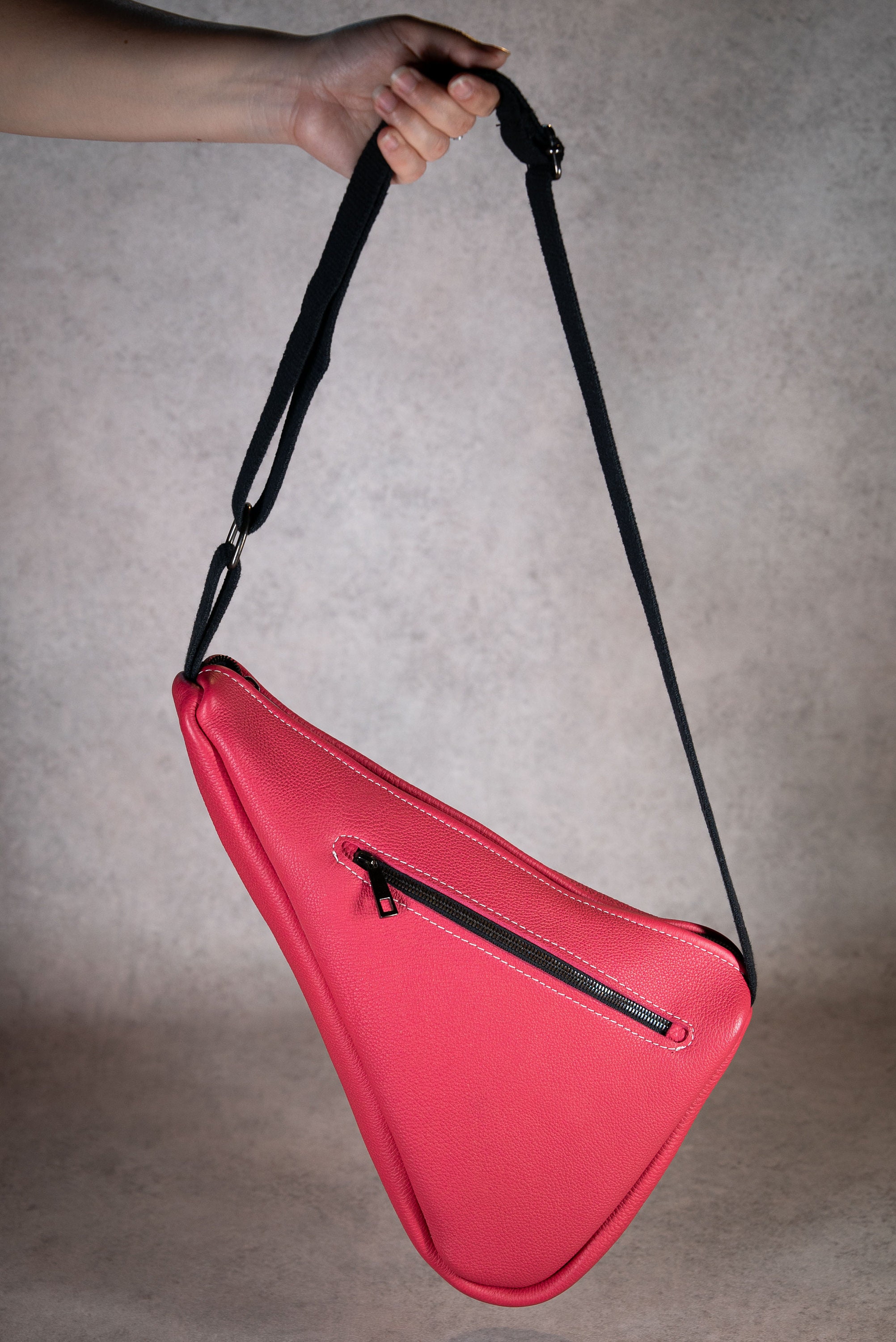 Vera Pelle Itallian Leather Triangular Sling Bag s-l1200.jpg main image 2