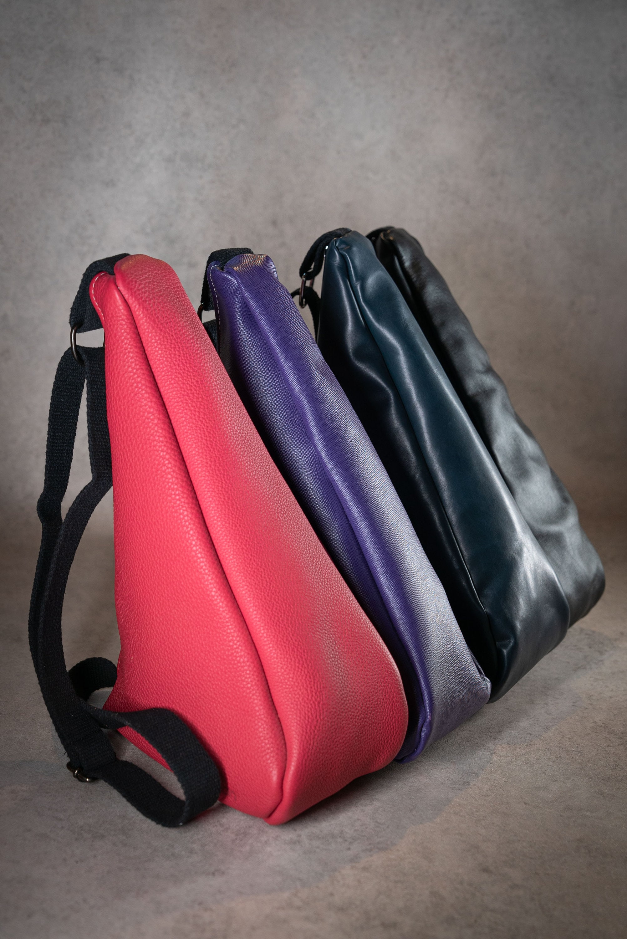 Vera Pelle Itallian Leather Triangular Sling Bag s-l1200.jpg main image 4
