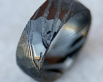 Unique 8mm Gold Damascus Steel Hammered Wedding Band for Men