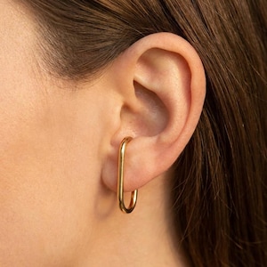 Pendiente de suspensión Pendiente minimalista de plata • Puño geométrico moderno para lóbulo de oreja • Barra de botón chapada en oro de 24 quilates • Regalo de joyería sencillo para todos los días