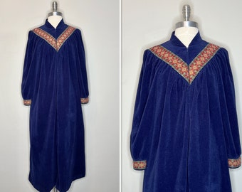 70s Vanity Fair Petite Purple Polyester Soft Plush Full Length Robe with Zip Front/Colorful Brocade Ribbon Trim/Vintage Size Small Petite
