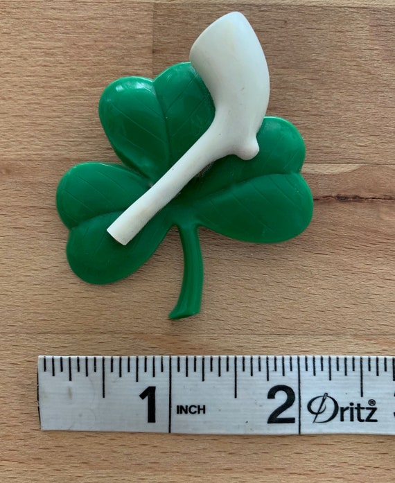 Vintage 1940's Green and White Plastic Four Leaf … - image 4