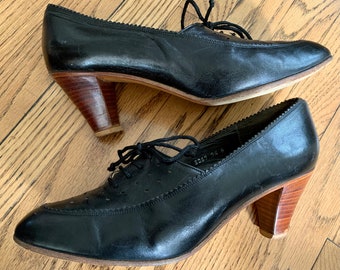 Vintage leren oxfords uit de jaren 70: geperforeerde veterhakken, maat 9,5