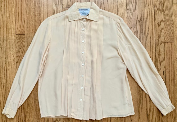 1980s Creamy Vanilla Pleated Silk Blouse by Ciaos… - image 1