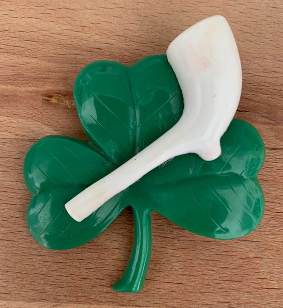 Vintage 1940's Green and White Plastic Four Leaf … - image 3