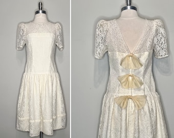 Prom Queen 90s Jane Schaffhausen Belle France Petite Cream Lace Drop Waist Dress with 3 Chiffon Back Bows/Vintage Size 8