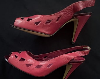 Beautiful 80s Does 40s Pale Raspberry Leather Peep Toe Sling Back Heels with Cut Out Motif Design by Robinsons/Made in Italy/Womens 7 1/2