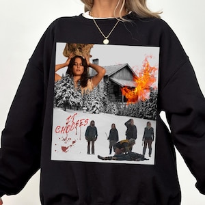 it chooses | cabin antler girl | teenagers oversized gildan sweatshirt