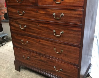 Large Georgian Mahogany chest of drawers.