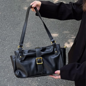 Leather Shoulder Bag, Minimalist Women&#39;s Underarm Bag, Elegant Leather Bag