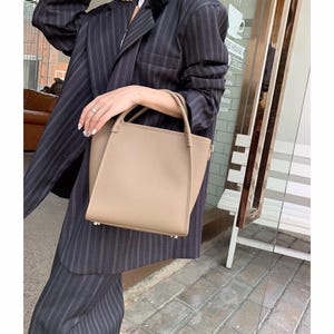 Sac à bandoulière en cuir, sac élégant à poignée sur le dessus pour femme, sac fourre-tout en cuir minimaliste