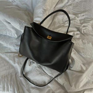 Leder Tragetasche, Minimalistische Leder Umhängetasche, Damen Unterarm Schultertasche, große Tragetasche